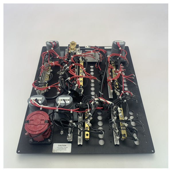 Gulf Craft Oryx 40 AC | DC fördelningspanel 12V | 230V - 020-4600-0