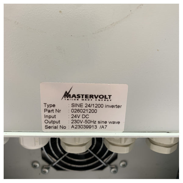 MASTERVOLT UŻATA UŻAT 24V | 1200W | 230V inverter tas-sinus ċar