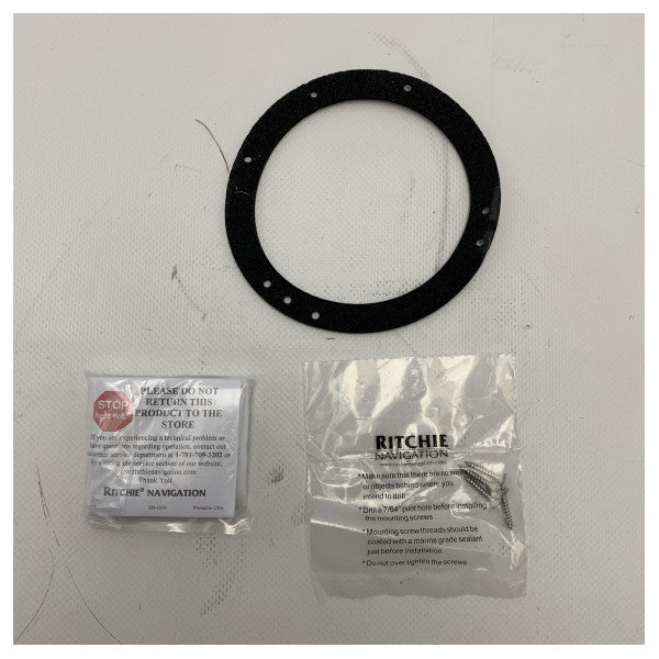 Ritchie F-82 Voyager течен компас за вграждане черен
