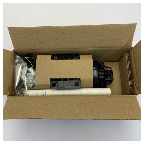 フロジェット デュプレックス II ダイアフラムポンプ 自吸式 230V 7.6L/分 100 PSI