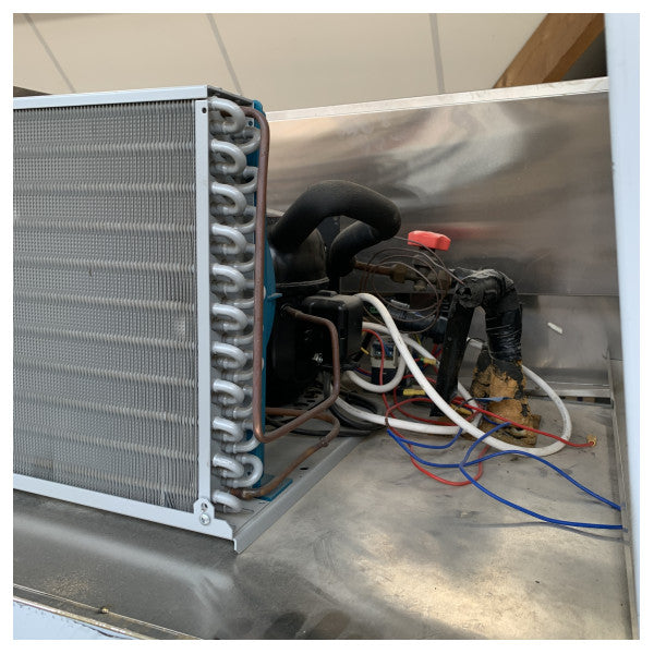 Kompressoripakastin ruostumatonta terästä 58 x 66 x 190 cm