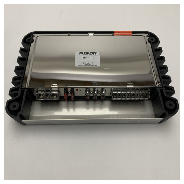 Fusion SG-DA41400 1500W 4-kanavainen merivahvistin