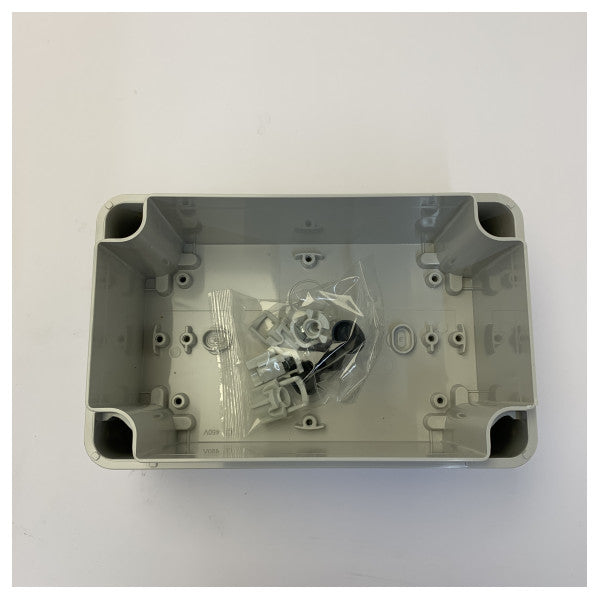 صندوق كهربائي جداري Marble MS4555 مقاوم للماء IP66 بمقاس 96x72 مم