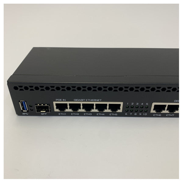 MikroTik RB3011UiAS-RM RouterBoard 10x Gigabit-Ports 1U-Rackmount-Router