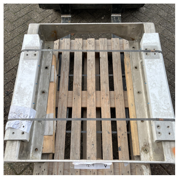 Seakeeper NG9 Okvir od nehrđajućeg čelika - Komplet sedla - 90258