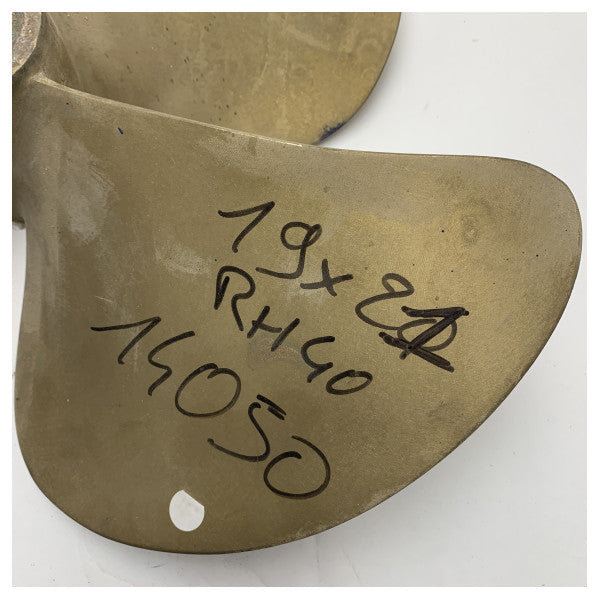 Пропелер Eliche Radice 4-лопатевий 19 x 21 RH діаметр 40 мм