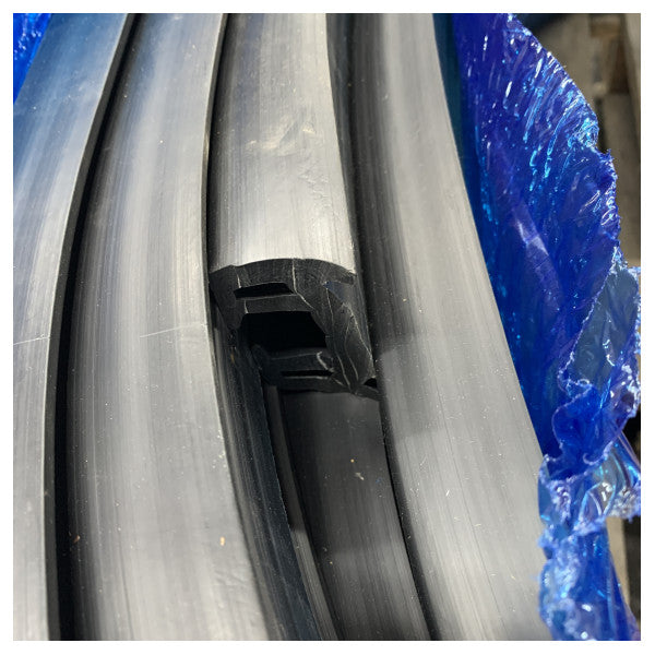 Liston de frottement en vinyle Vetus, gris foncé, TRAP 60 x 38 mm