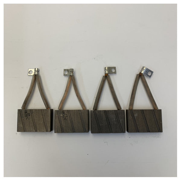 Vetus set of carbon brushes (4x) with size 12.5x48x32mm 0057