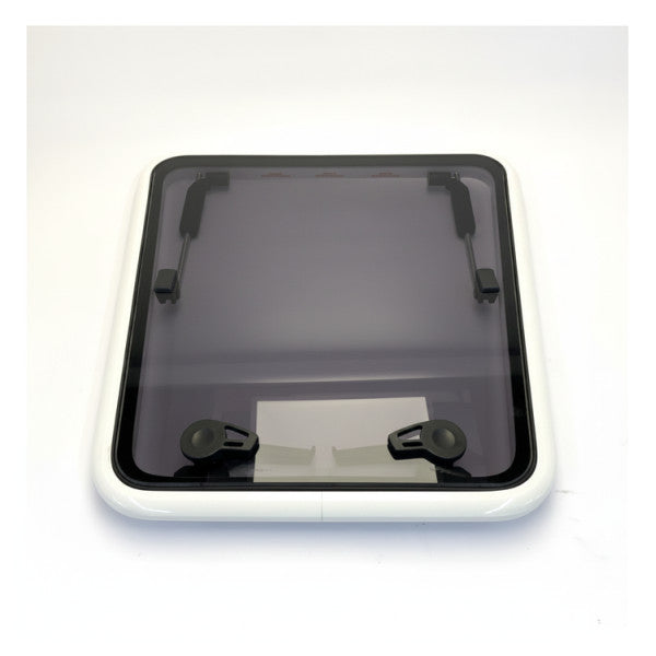 Lewmar Low Profile Hatch 658 x 629 mm - Telaio bianco Acrilico grigio - 30252100