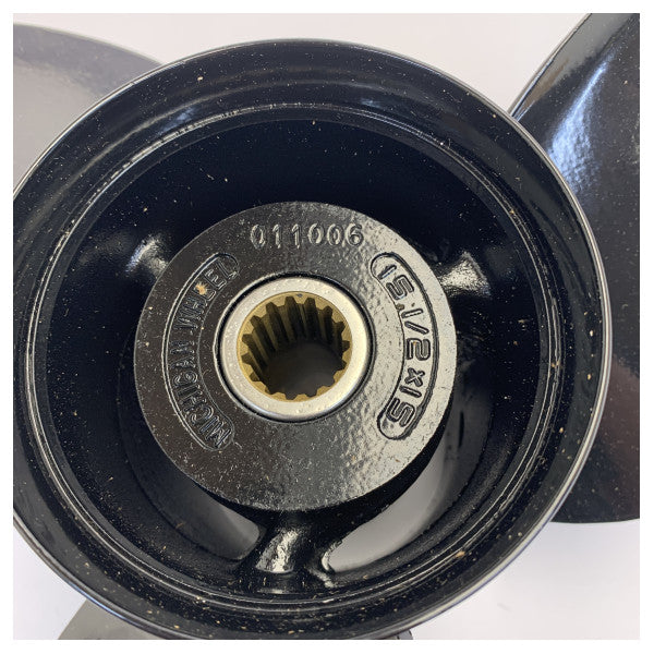 Michigan Match 3-Blatt Aluminium-Marinepropeller 15 1/2 x 15 RH - 11006