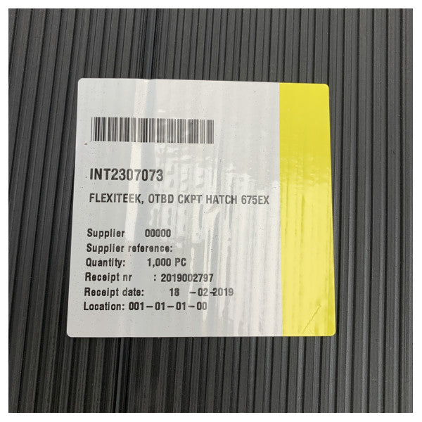 Quicksilver 675 Pilothouse Explorer централен капак комплект от тиково дърво черен - 2307073