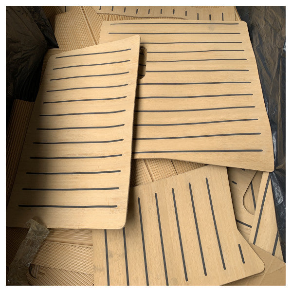 Quicksilver Activ 675 SunDeck Flexiteak Teakdäckskit - 2371568