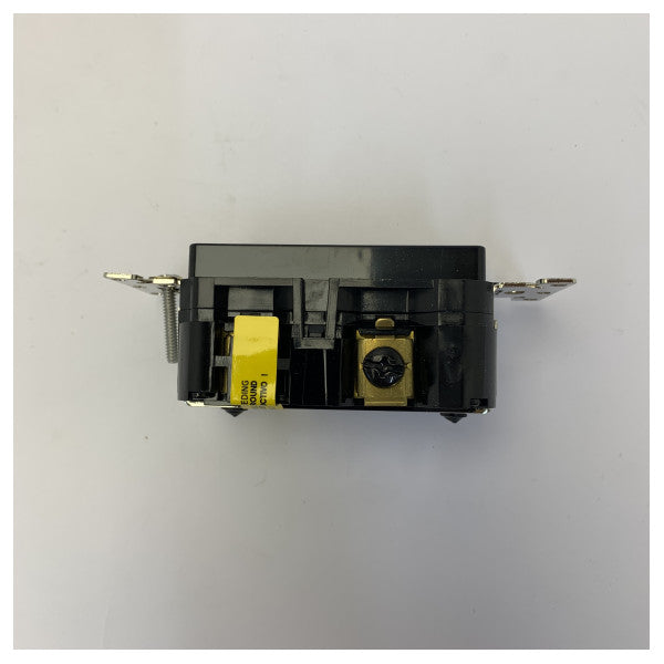 Leviton G5262-WTE 15A 125V sään- ja peukaloinnin kestävä GFCI-pistorasia