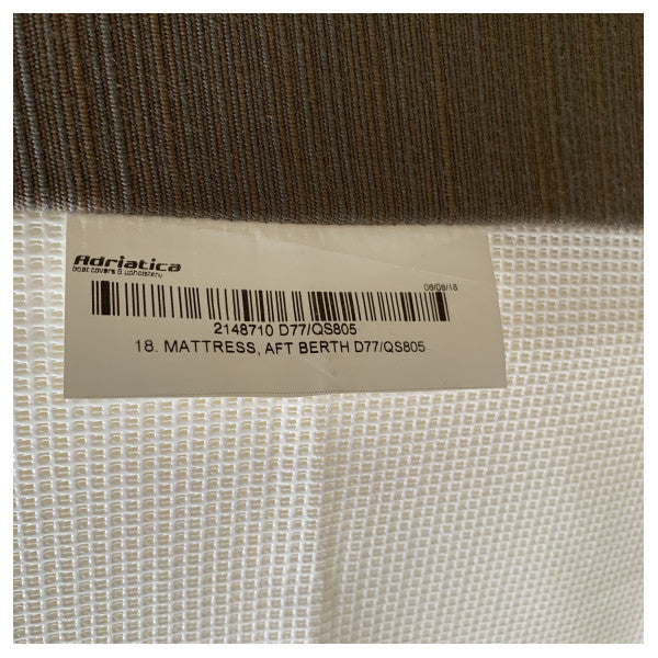 Colchón de la cama trasera gris Quicksilver 805 y Uttern D77 - 2148710