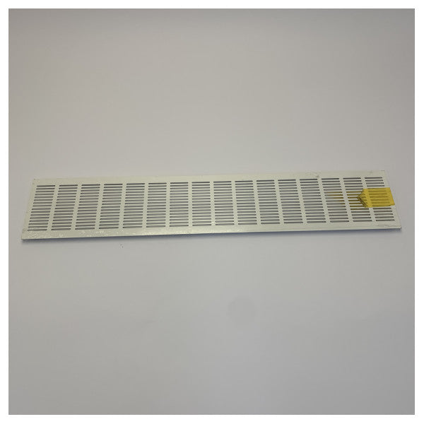 Grille de ventilation marine avec trous de montage pré-percés - 642.029.00