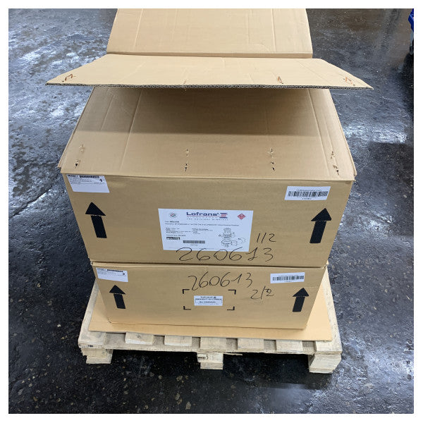 Lofrans X4 vertikal ankervinsj 2,7 kW 24V 14 mm ISO4565 reversibel motor høyre