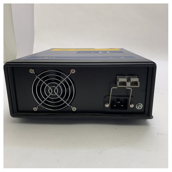 محول الطاقة ذو الموجة الجيبية Vetus IV060012 12V 600W 230V