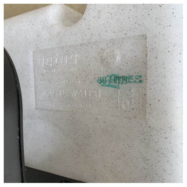 Vetus WWS8824B 88L waste water tank system with pump 24V