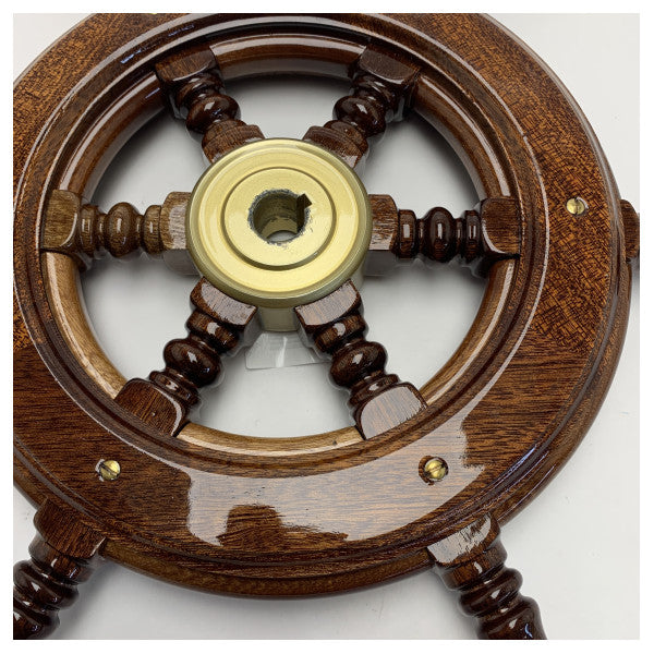 Дървено кормило от махагон с диаметър 430 мм и месингов хъб, 6 спици