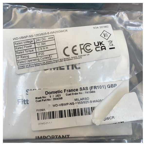 Dometic OceanAir MILARBD ahşap elektrikli pencere panjuru 1353 x 925 mm ahşap kahverengi 24V