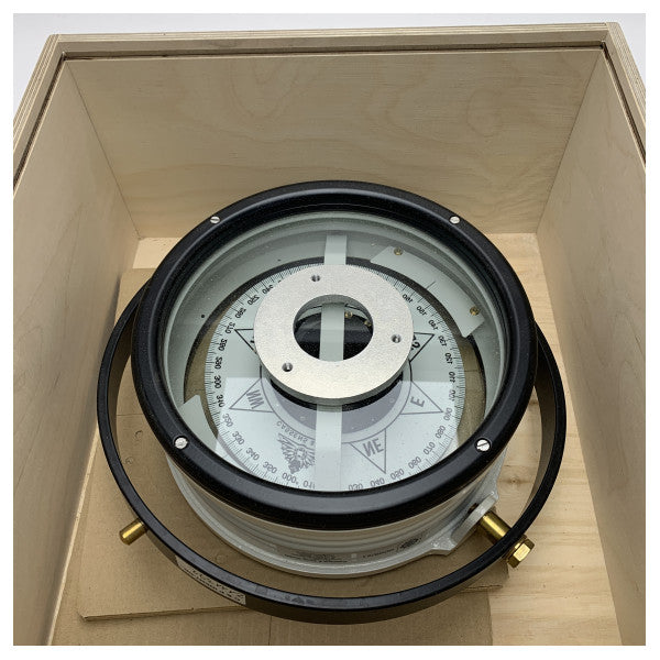 Cassens i Plath tip 11 magnetska ležaj i refleksni kompas