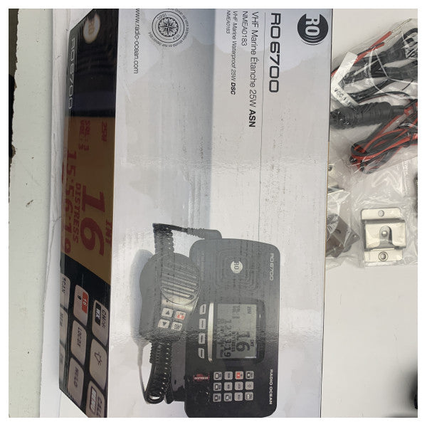 Radio Ocean RO6700 VHF Deniz Telsizi - NMEA0183 Entegrasyonu ile Güçlü 25W Su Geçirmez Bot Telsizi