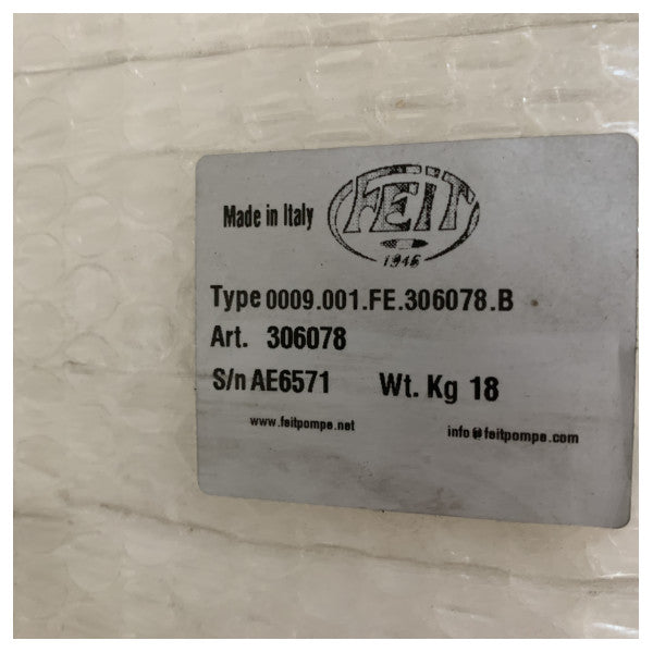 FEIT 306078 Caixa para 4 baterias branca com 1140 x 560 x 296 mm