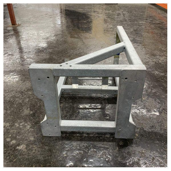 Hanse Yachts aluminium monteringspedestal for Fischer Panda 10000I generator