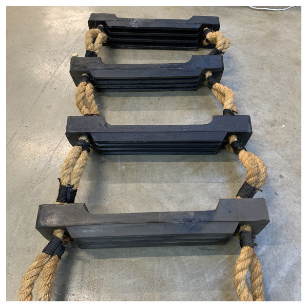 Biscaya Pilot Ladder - Durable Marine Access Ladder with Anti-Slip Wooden Rungs for Ships and Boats