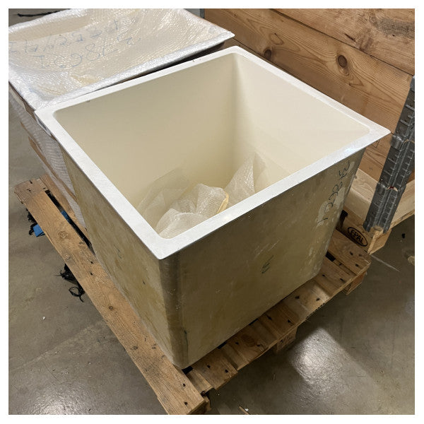 Ferretti Yachts F850 Bow Locker - Ανθεκτικό θαλάσσιο κουτί αποθήκευσης για αλμυρό νερό και προστασία από την υπεριώδη ακτινοβολία