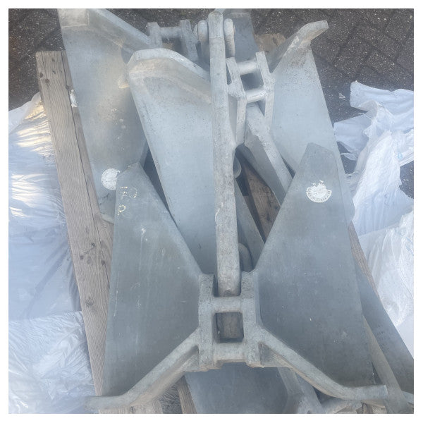 サンギネティ プール・アンカー 70 KG 亜鉛メッキ RINA認証品