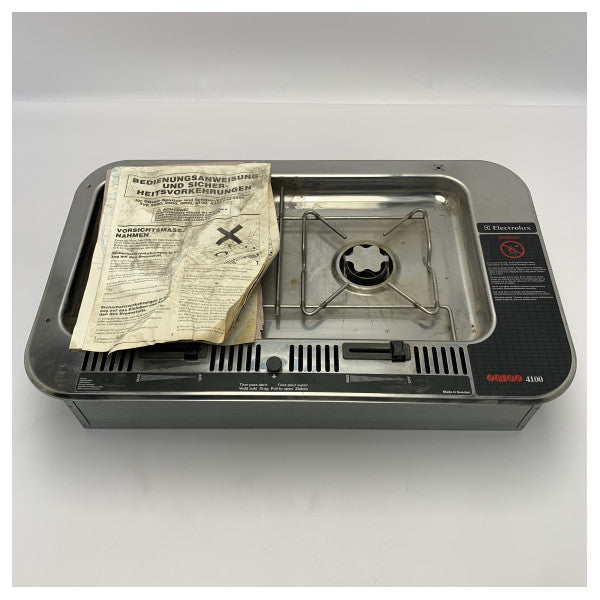 Dometic Origo 4100 ruostumattomasta teräksestä valmistettu 2-polttiminen alkoholiliesi ilman lasilevyä.