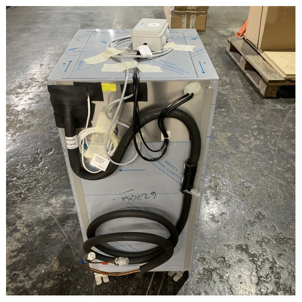 Cella per vino integrata in acciaio inossidabile Veco per 15 bottiglie G62745 12V