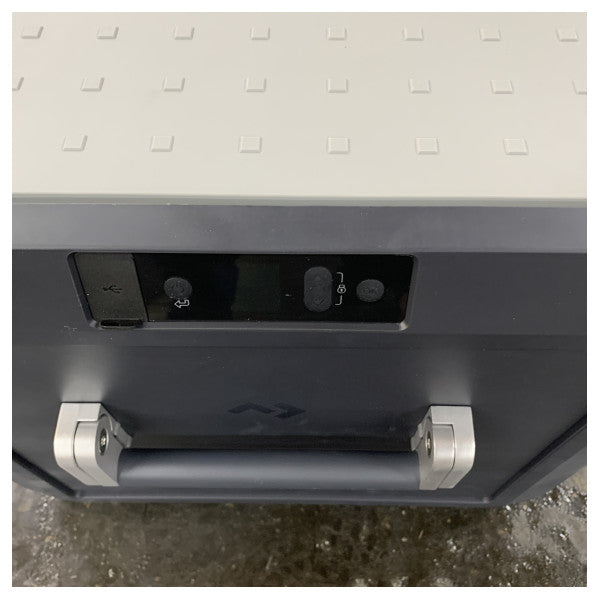 Dometic صندوق تبريد ضاغط CFX3 سعة 100 لتر أسود 12/24/230 فولت - 9600025336