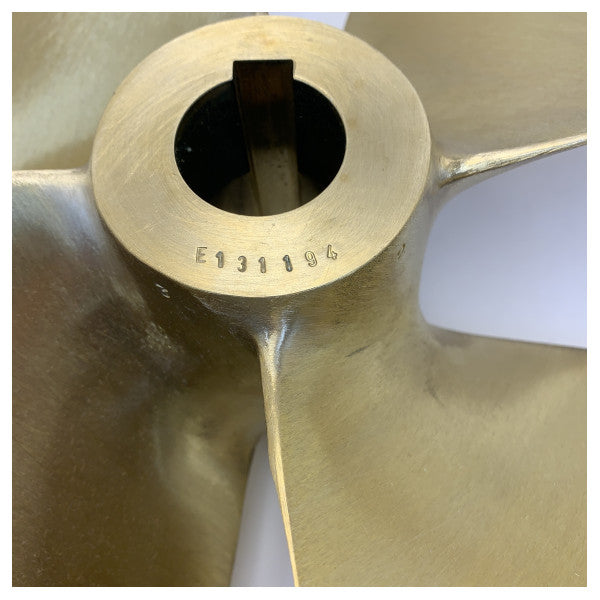 Vetus P4E23X19L Messinki Potkuri 4-Lapainen 23 x 19 Tuumaa Vasemmalle