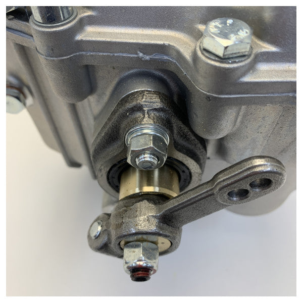 Двигун зчеплення Vetus Twin Disc STM5605 - Коробка передач TMC60-2.45R