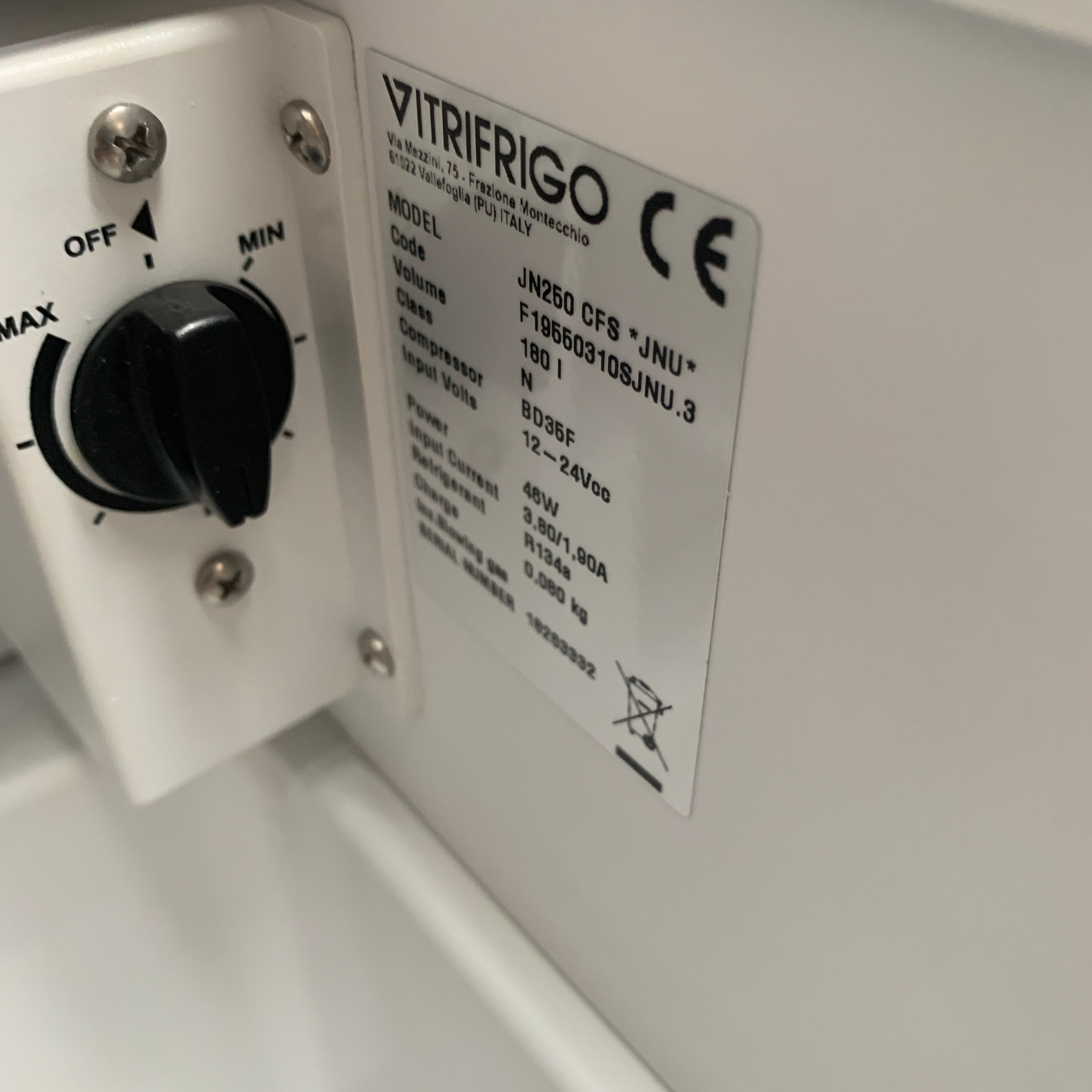 Vitrifrigo JN250 CFS 250L Kompressor avkjølt isboks med 12/24V - 191276