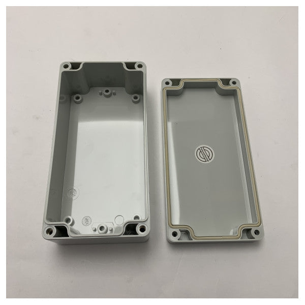 Dayanıklı Elektronik Koruma için Denizcilik Sınıfı Suya Dayanıklı Polikarbonat Muhafaza M220KO