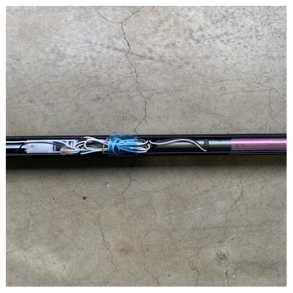 Dometic Marine 24V elektrisk markise RAL5004 mørkeblå til Riva 48 - holdbar kystnær bådskyggeløsning