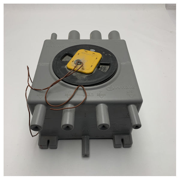 Botlar ve Yatlar için 12/24V - GT0810B 8L Balina Gri Atık Tankı