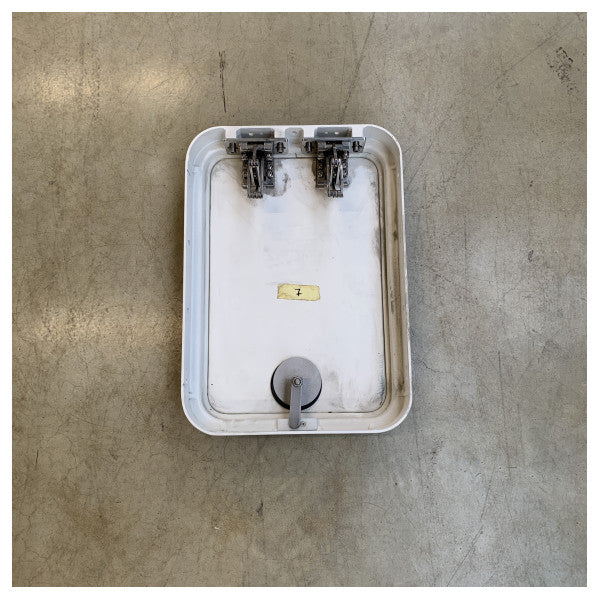 Custom Line Vertical Gunwale Flat Hatch for Marine Vessels Opening - 425451