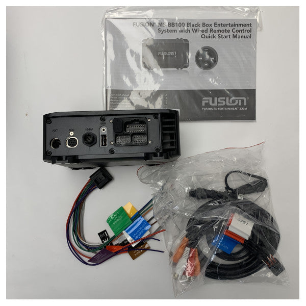Fusion MS-BB100 - Sistema de entretenimiento marino Black Box con control fusion-link