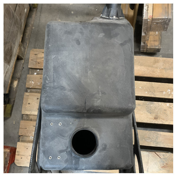 Резервоар за карбамид Adblue на MAN 80L черен с рамка - 81.15402-5050