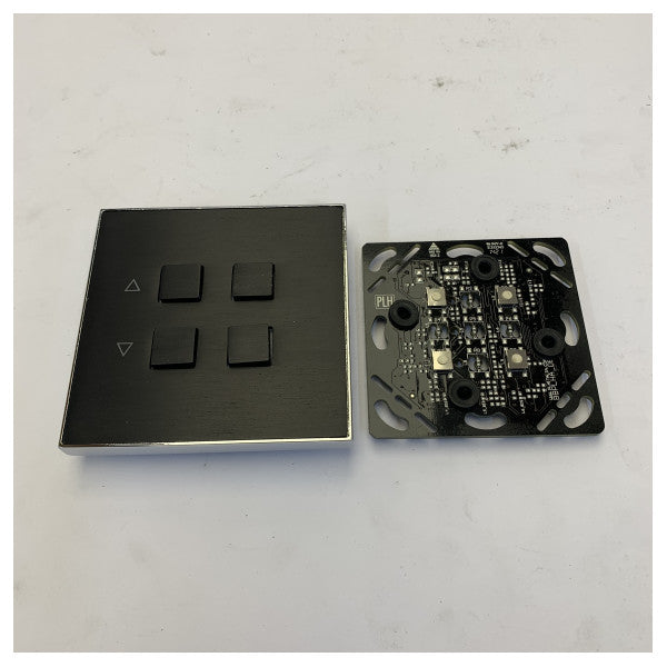 Plaque de bouton 4 boutons Riva PLH Chrome Noir Avant - 470819