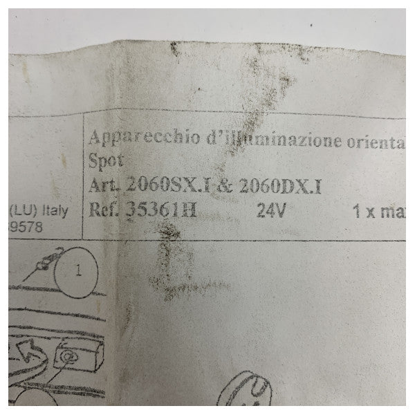 Стенна лампа BCM 2060SX.I с елегантен дизайн и регулируема прожекторна светлина