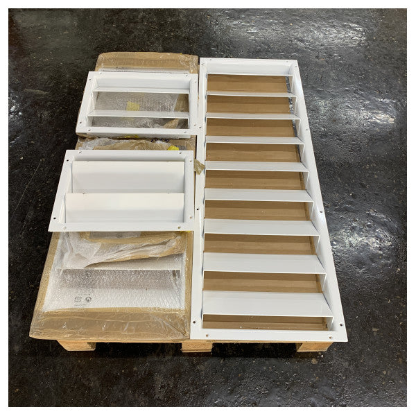 Kit de grelhas de ventilação da sala de máquinas Ferretti Group para Navetta 42 - 411161