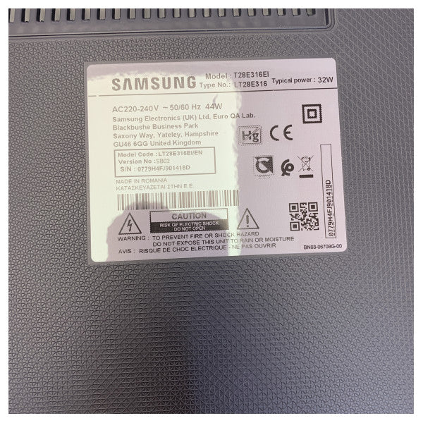 サムスン T28E316 28インチ LED TV モニター 230V