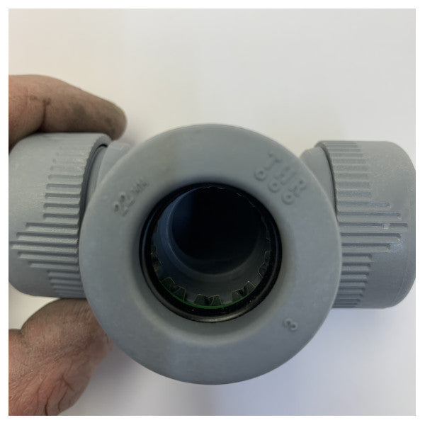 Reducerande T-stycke 22 x 22 x 15 mm push-fit-koppling för vattensystem