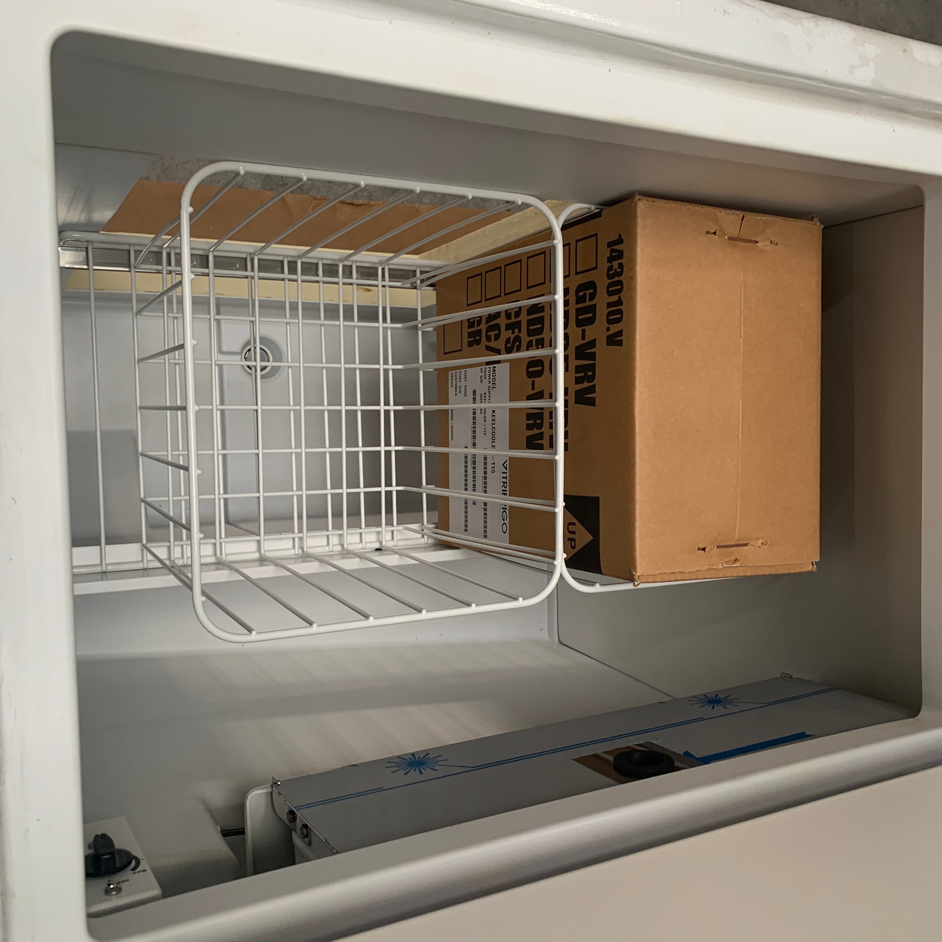 Vitrifrigo JN250 CFS 250L Kompressor avkjølt isboks med 12/24V - 191276