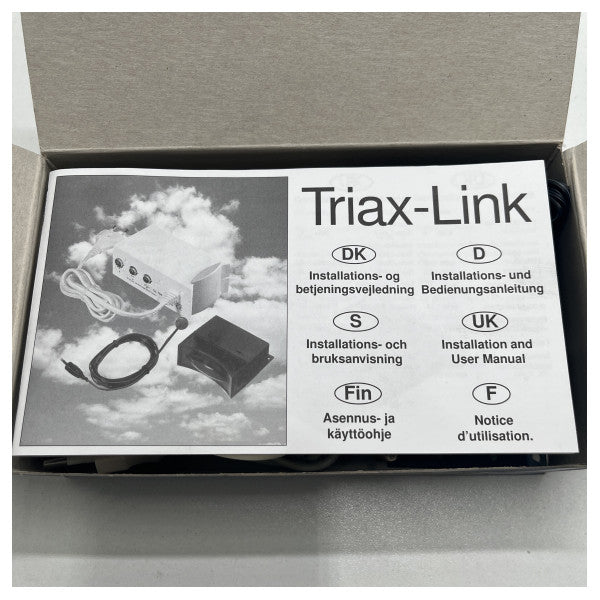 Controlo remoto da TV/Tuner Triax TRIAX - TIL-701 � Design durável e à prova de água para barcos e iates